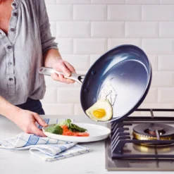 Blue Diamond<br> Classic 26cm Frypan 11 Blue Diamond<br> Classic 26cm Frypan -Chic Kitchen Utensils CC002737 001 Blue Diamond Blue Diamond Classic 26cm Frypan 5 27f33277 dde6 40d6 9df3 8474f80476ec