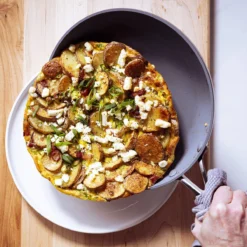 Valencia Pro<br> Frying Pan, Grey - 20cm -Chic Kitchen Utensils CC003757 001 Valencia Pro VALENCIA PRO FRYING PAN GREY 20CM 2 18863b44 74f3 4b22 bfce 856322d2594c