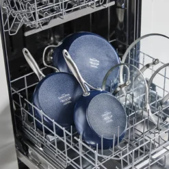 Valencia Pro<br> Frying Pan, Grey - 20cm -Chic Kitchen Utensils CC003757 001 Valencia Pro VALENCIA PRO FRYING PAN GREY 20CM 4 f3be3ba7 3899 4a23 8f52 34e658b801e1