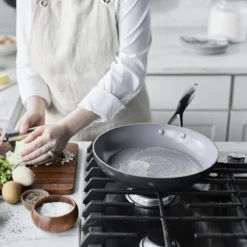 Valencia Pro<br> Frying Pan, Grey - 26cm 11 Valencia Pro<br> Frying Pan, Grey - 26cm -Chic Kitchen Utensils CC003759 001 Valencia Pro VALENCIA PRO FRYING PAN GREY 26CM 3 5aafca18 b446 426e 883d cd4619d237fe