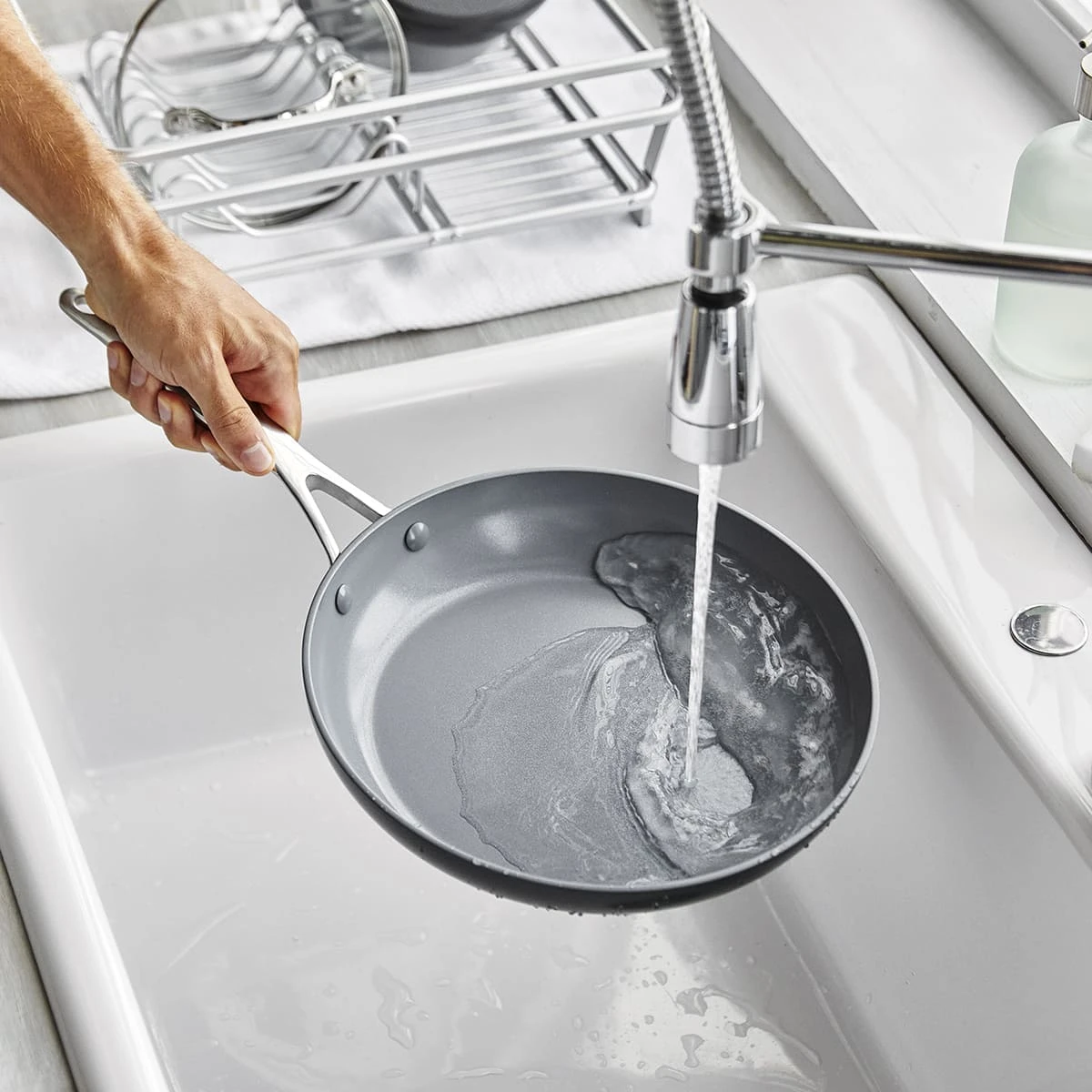 Valencia Pro<br> Frying Pan, Grey - 26cm 7 Valencia Pro<br> Frying Pan, Grey - 26cm - Image 7