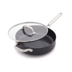 Omega<br> SKILLET WITH LID, BLACK - 28CM -Chic Kitchen Utensils CC006543 001 Omega SKILLET WITH LID BLACK 28CM 3 b85096c2 028e 4d96 a69d 8a2620dfba54