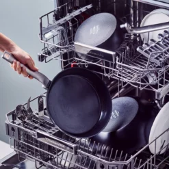 Evolution<br> Frying Pan, Black - 20cm -Chic Kitchen Utensils CC006594 001 Evolution Frying Pan Black 20cm 6