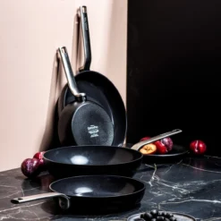 Evolution<br> Frying Pan, Black - 20cm -Chic Kitchen Utensils CC006594 001 Evolution Frying Pan Black 20cm 7
