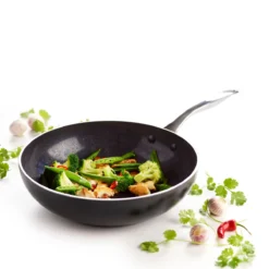 Royal<br> Wok Black - 28 Cm -Chic Kitchen Utensils CC007267 016 Royal ROYAL WOK BLACK 20CM 3 91aa5a14 4159 4ae0 901c 427240743d83