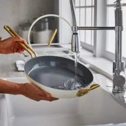 Stanley Tucci™<br> Ceramic Non-Stick 30CM Frypan With Lid | Carrara White -Chic Kitchen Utensils CC007802 102 Tucci Stanley Tucci Ceramic Non Stick 30cm Frypan with Lid Carrara White 6 91108a0e d2ae 4cdb 9827 8c441ecb7247