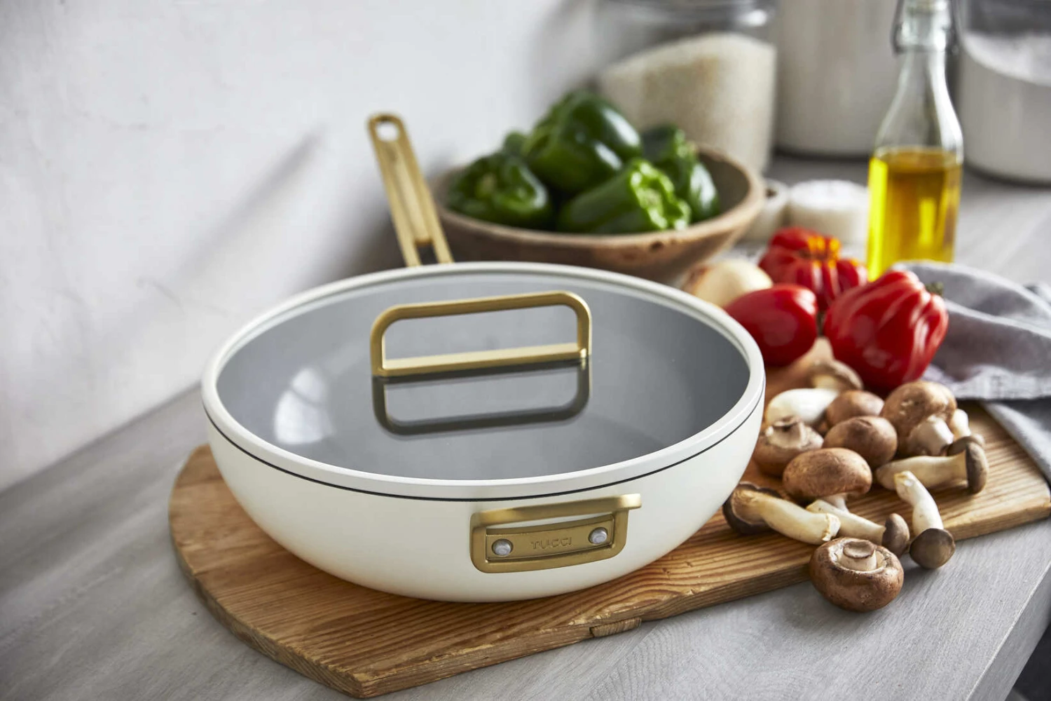 Stanley Tucci™<br> Ceramic Non-Stick 33cm Essential Stanley Pan | Carrara White 8 Stanley Tucci™<br> Ceramic Non-Stick 33cm Essential Stanley Pan | Carrara White - Image 8