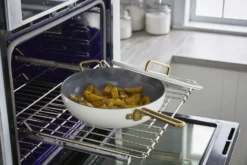 Stanley Tucci™<br> Ceramic Non-Stick 33cm Essential Stanley Pan | Carrara White 17 Stanley Tucci™<br> Ceramic Non-Stick 33cm Essential Stanley Pan | Carrara White -Chic Kitchen Utensils CC007803 102 Tucci Stanley Tucci Ceramic Non Stick 33cm Essential Stanley Pan Carrara White 9 4f50b0cf a62b 4062 8644 13b510a3b58f