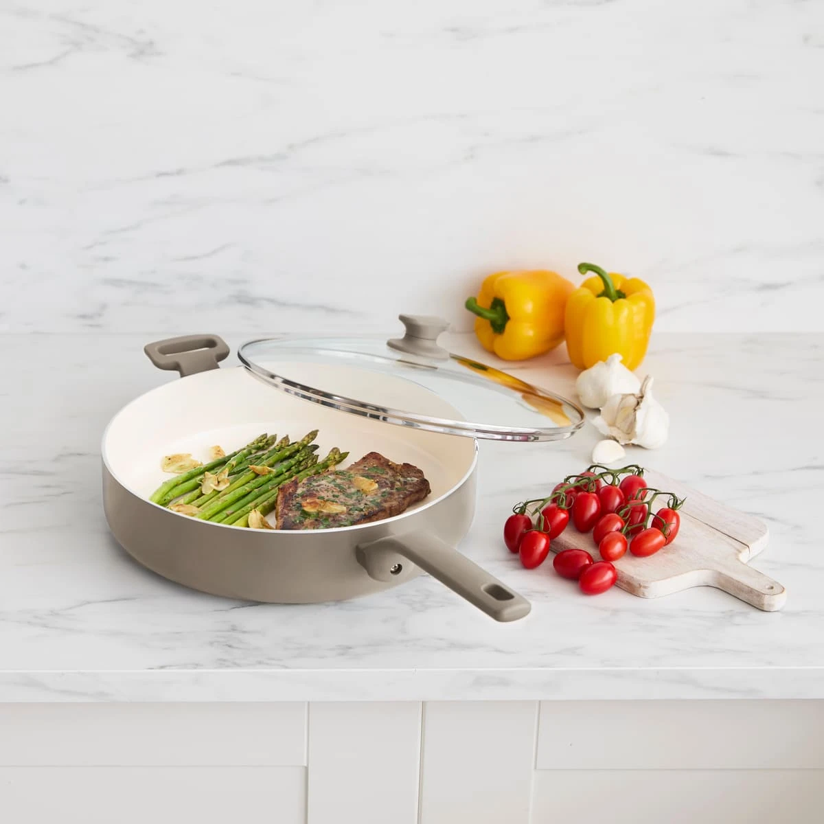 Essence <br> SKILLET WITH LID, TAUPE - 30CM 2 Essence <br> SKILLET WITH LID, TAUPE - 30CM - Image 2