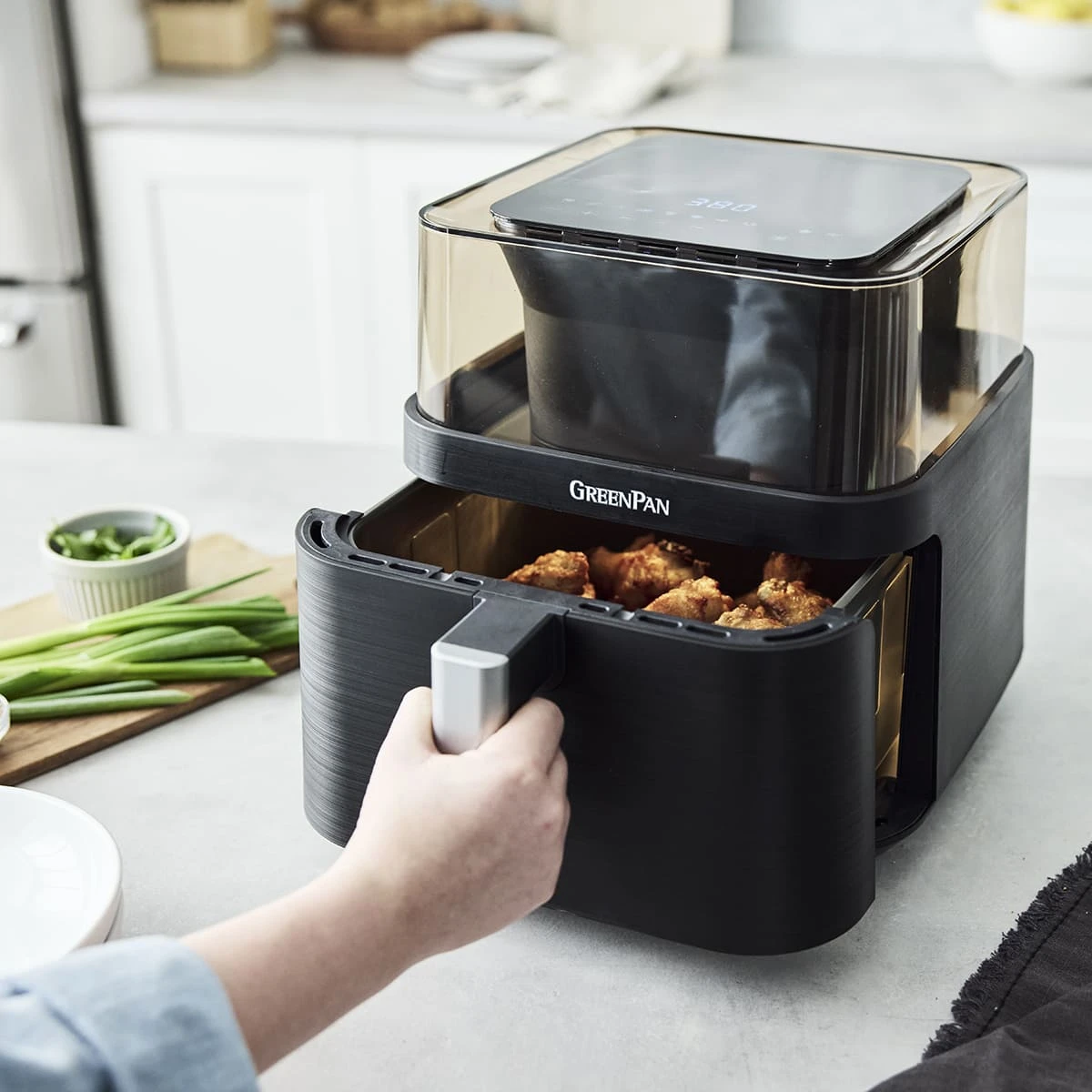 Bistro<br> Air Fryer With See-Thru Lid 2 Bistro<br> Air Fryer With See-Thru Lid - Image 2