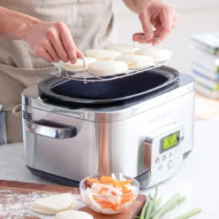 Slow Cooker<br> Stainless Steel, 6L -Chic Kitchen Utensils GP SlowCooker SS Bao 6 withdisplay 1200x1200px